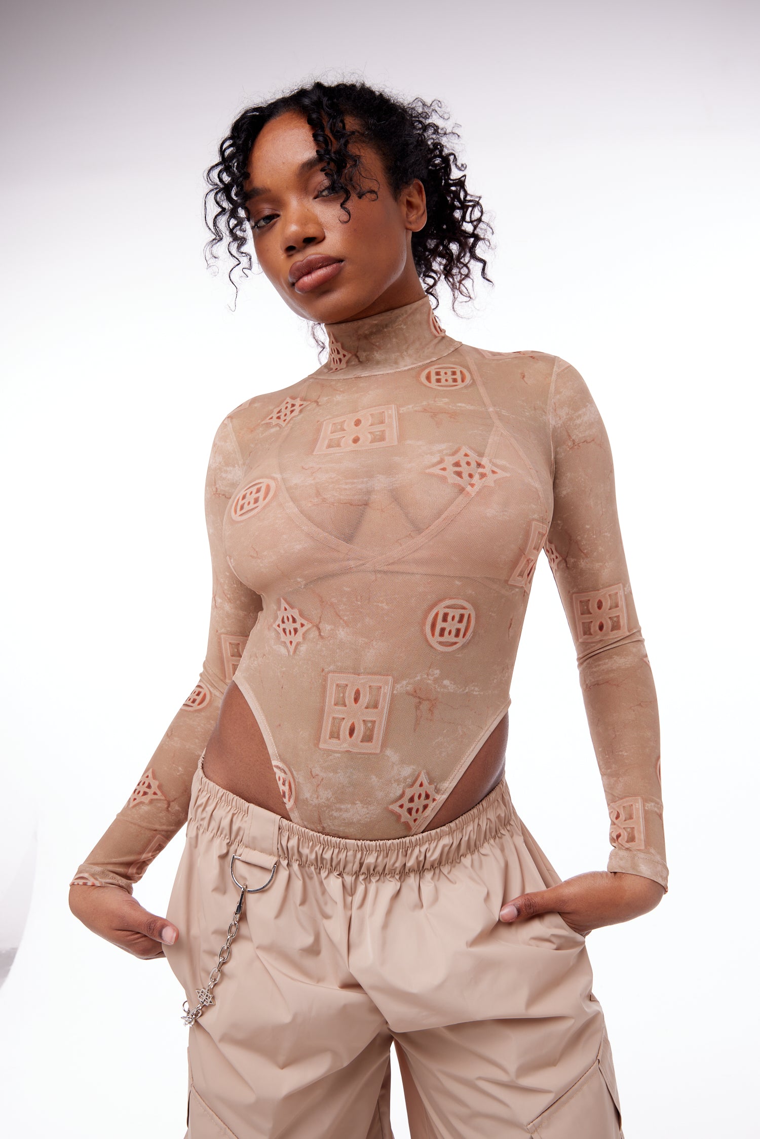 BODY PIETRA NUDE